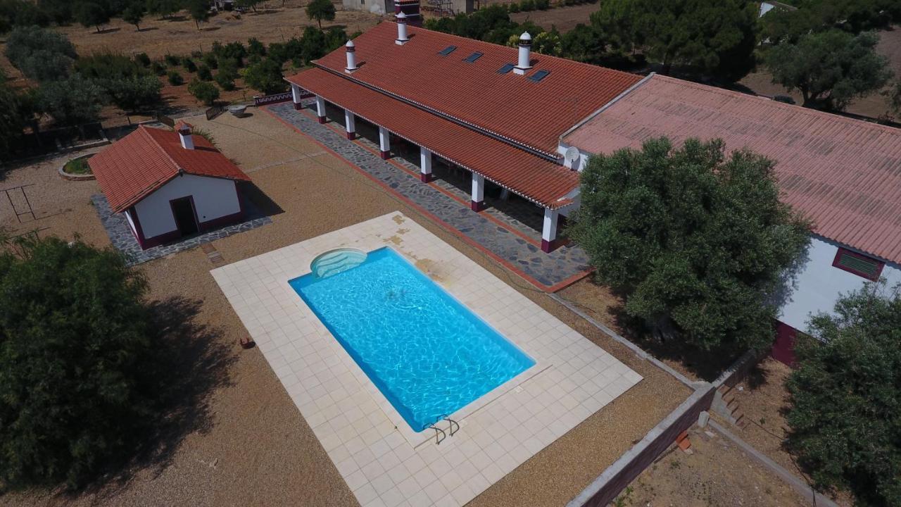Monte Da Floresta B&B Ferreira Do Alentejo Esterno foto