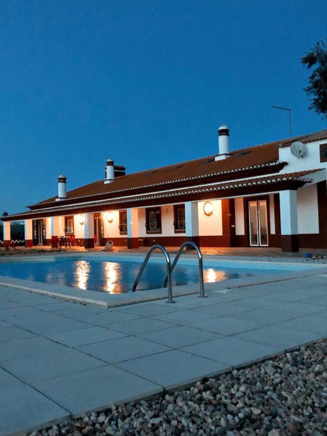 Monte Da Floresta B&B Ferreira Do Alentejo Esterno foto