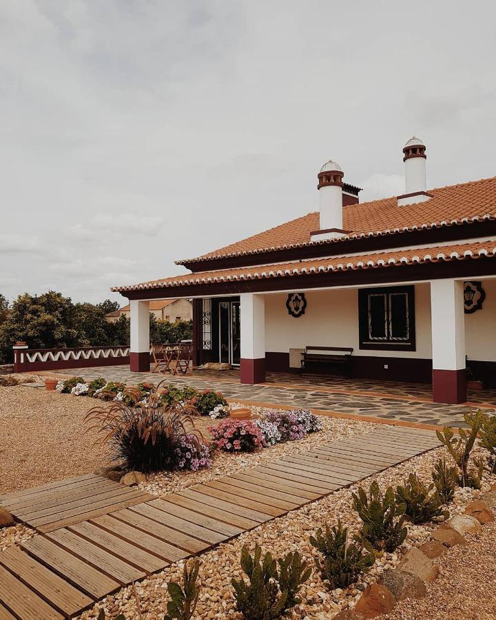 Monte Da Floresta B&B Ferreira Do Alentejo Esterno foto